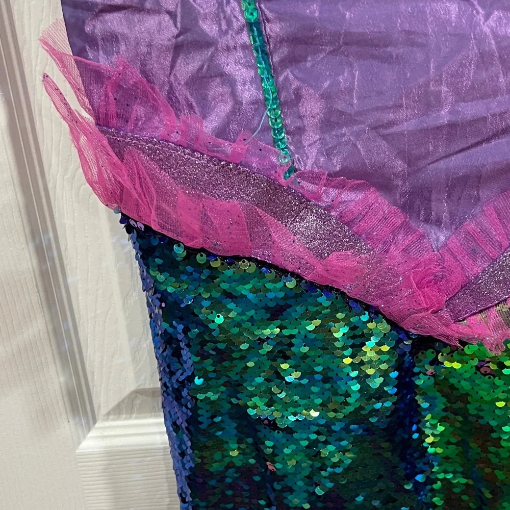 Deluxe Dazzling Mermaid Sequin Kids Costume-Size 10-12 (as is)